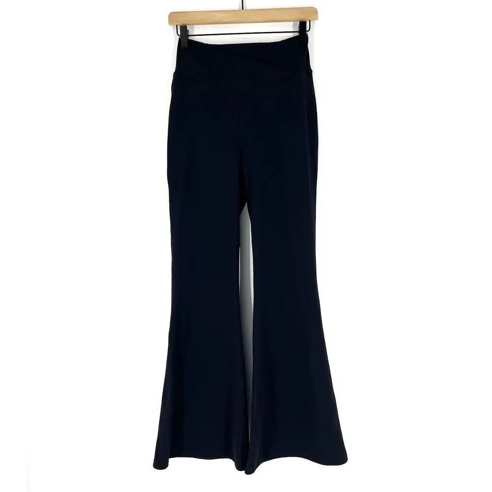 Halara Pants Size Medium Womens Black Crossover Flare Yoga Athletic Workout Gym